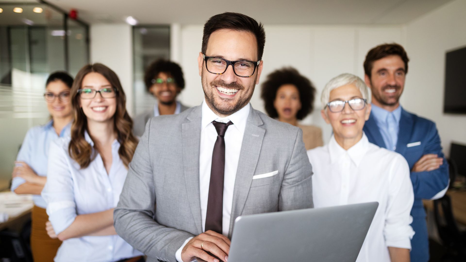 YouTube Marketing 101: What CMOs of $5M+ Companies Need to Know