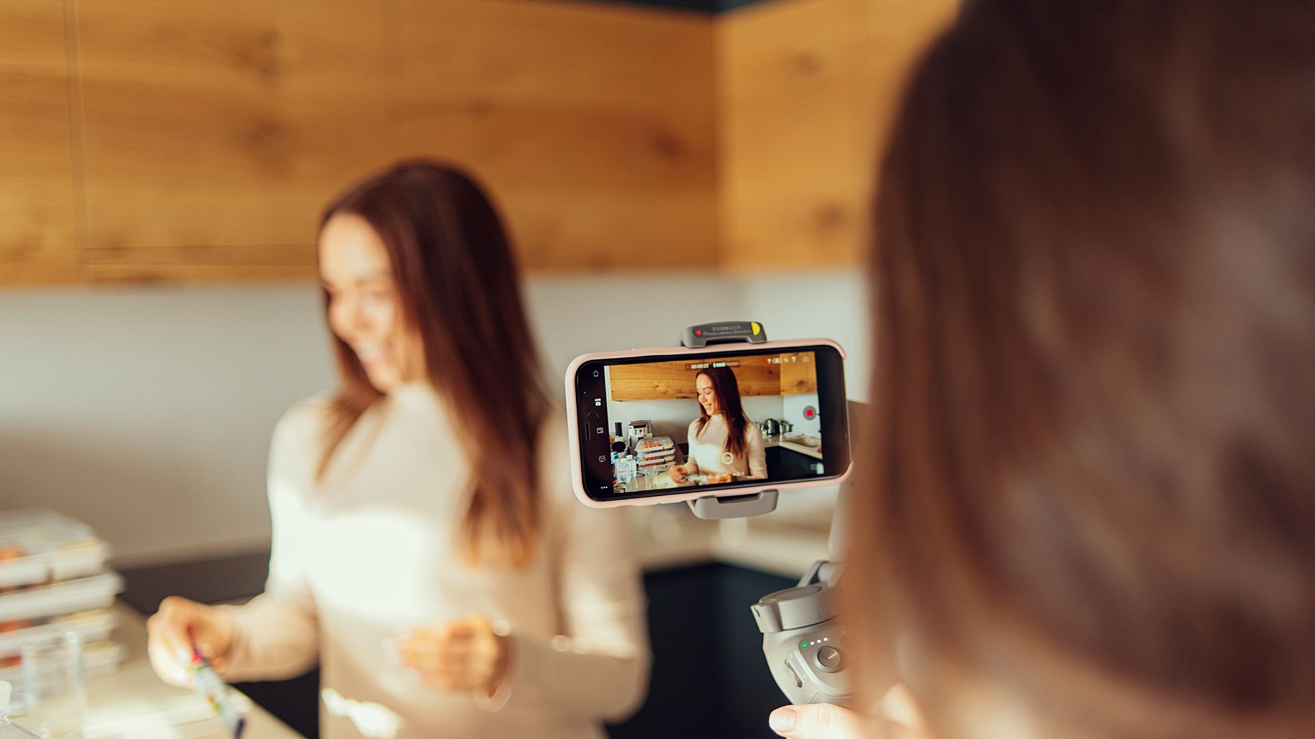 In‑House vs. Outsourced Video Marketing: How to Make the Right Choice