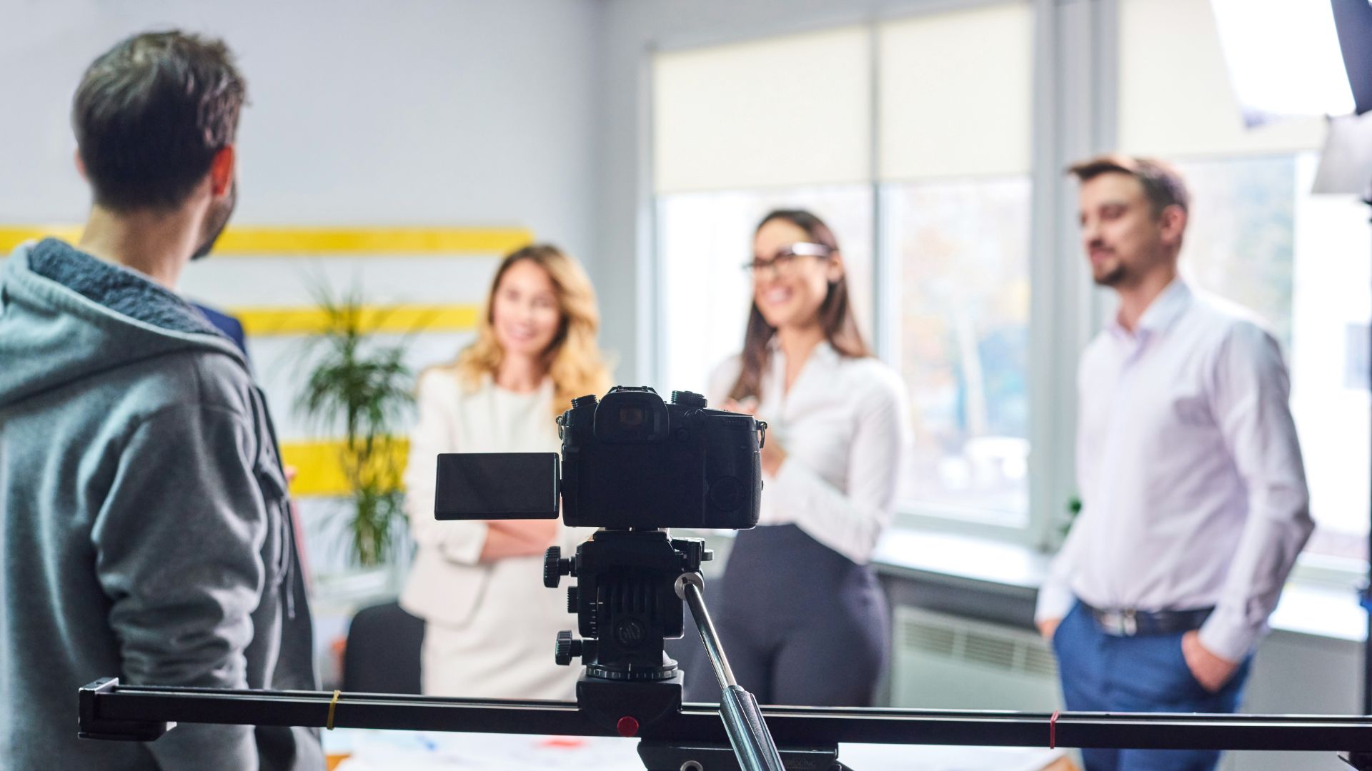 Why Traditional Advertising Is Fading in a Digital World